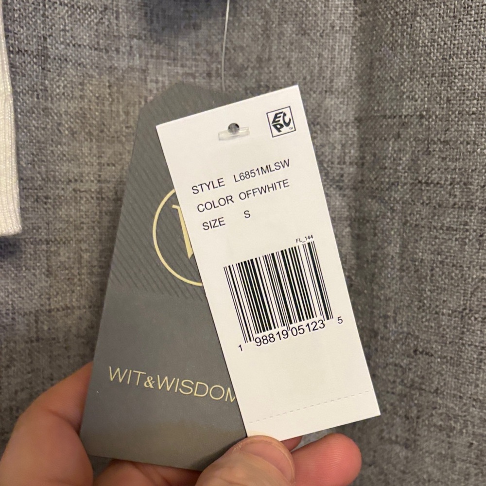 Wit & Wisdom Elegant Off-White Blouse